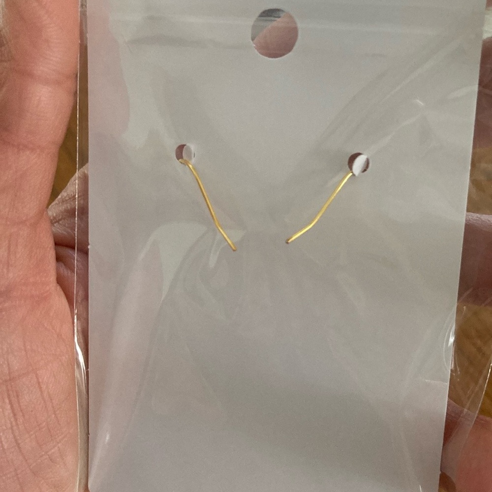 “ Ghost” earrings - Picture 2 of 2